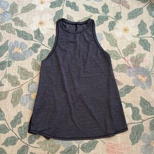 Lululemon racer back tank with back vent pleat